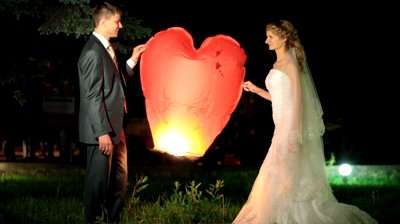 RED HEART SHAPED SKY LANTERNS EXTRA LARGE FUEL CELL
